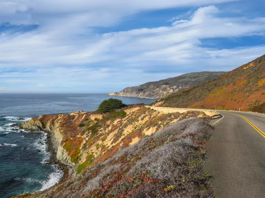 Best Cross-Country Motorcycle Routes: Epic Rides Around the World